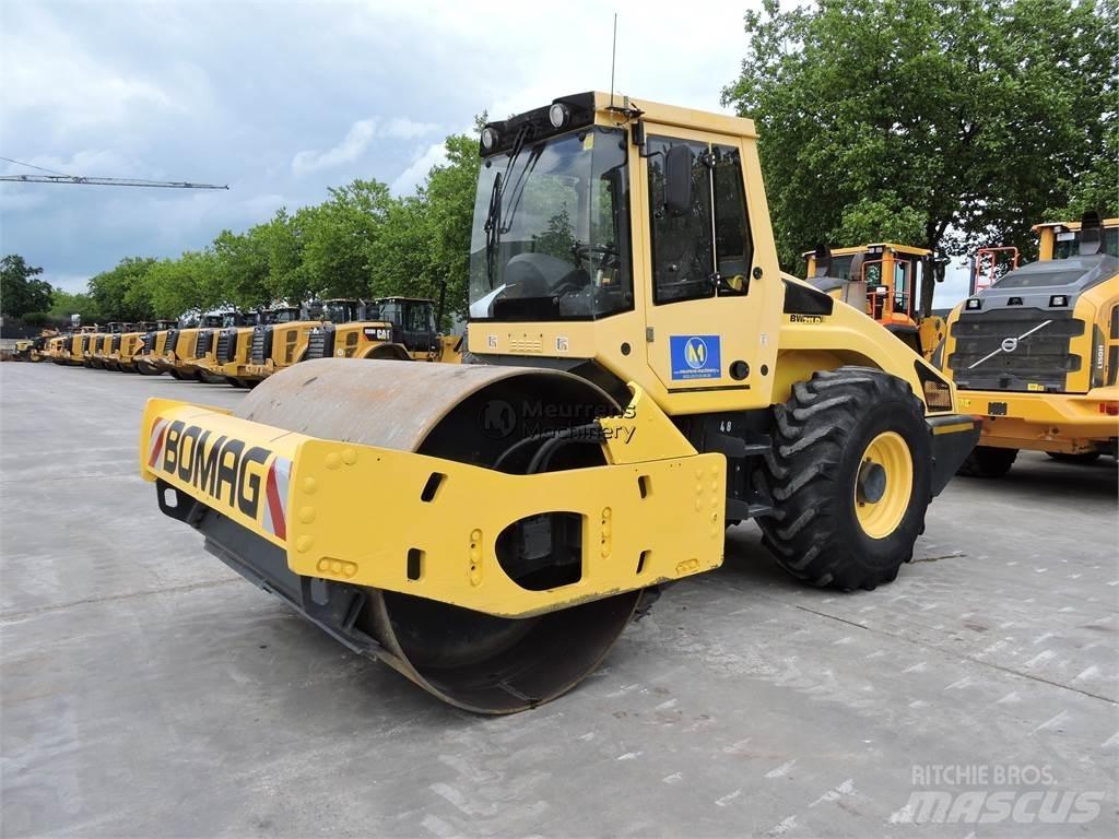 Bomag BW211D-4 GERMAN Altri rulli