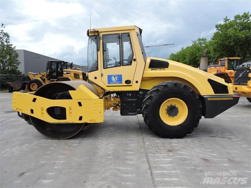 Bomag BW211D-4 GERMAN Altri rulli