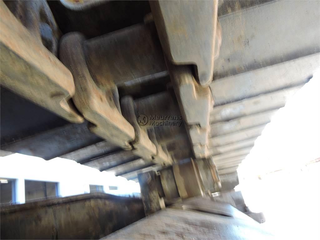 CAT 323D Escavatori cingolati