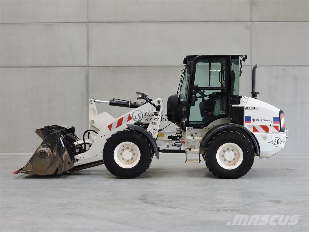 CAT 908M + FORK Pale gommate