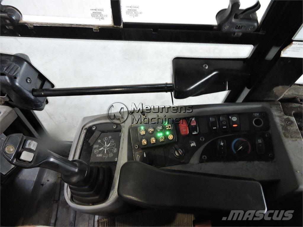 CAT 908M GERMAN Pale gommate