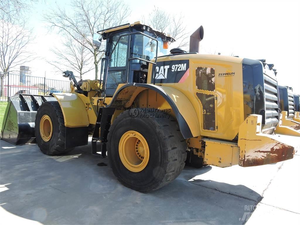 CAT 972M Pale gommate