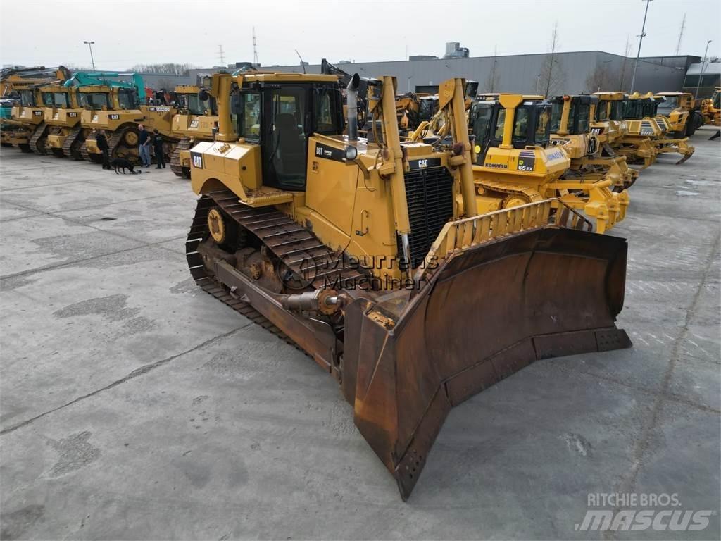 CAT D8T Bulldozer