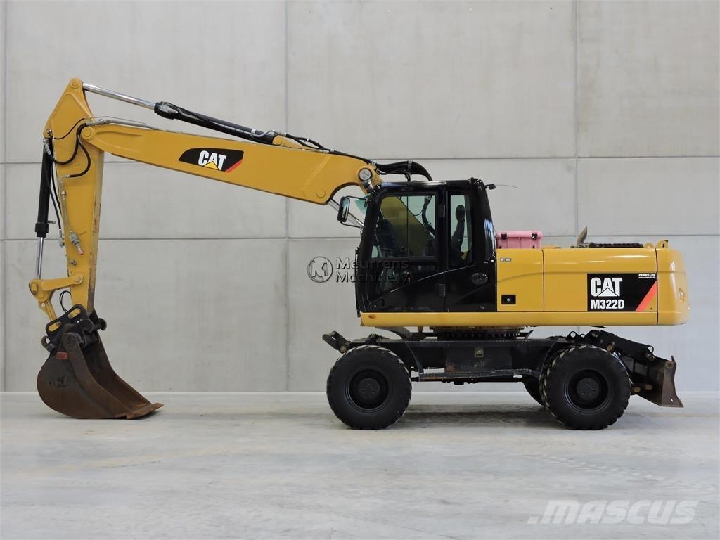 CAT M322D Escavatori gommati