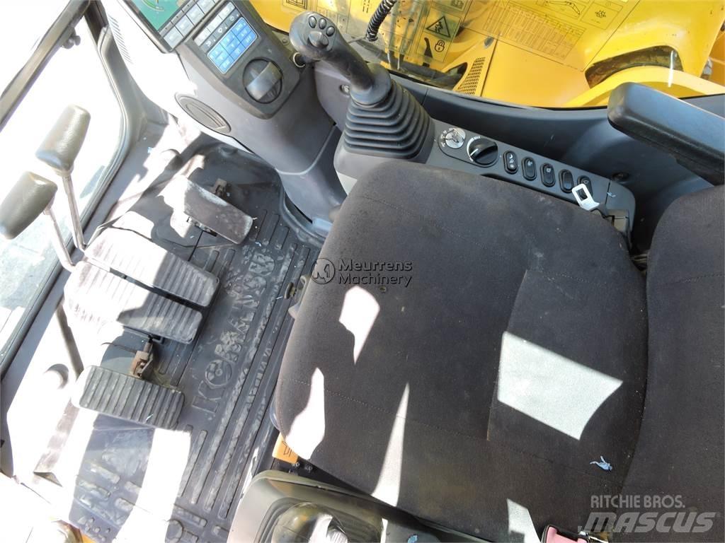 Komatsu PC228 Escavatori cingolati