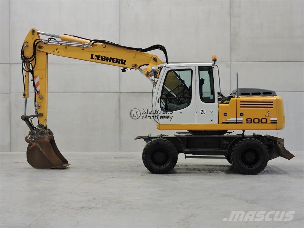 Liebherr A900C Escavatori gommati