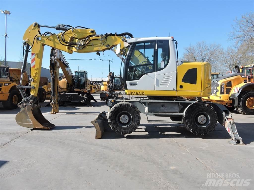 Liebherr A914 Escavatori gommati