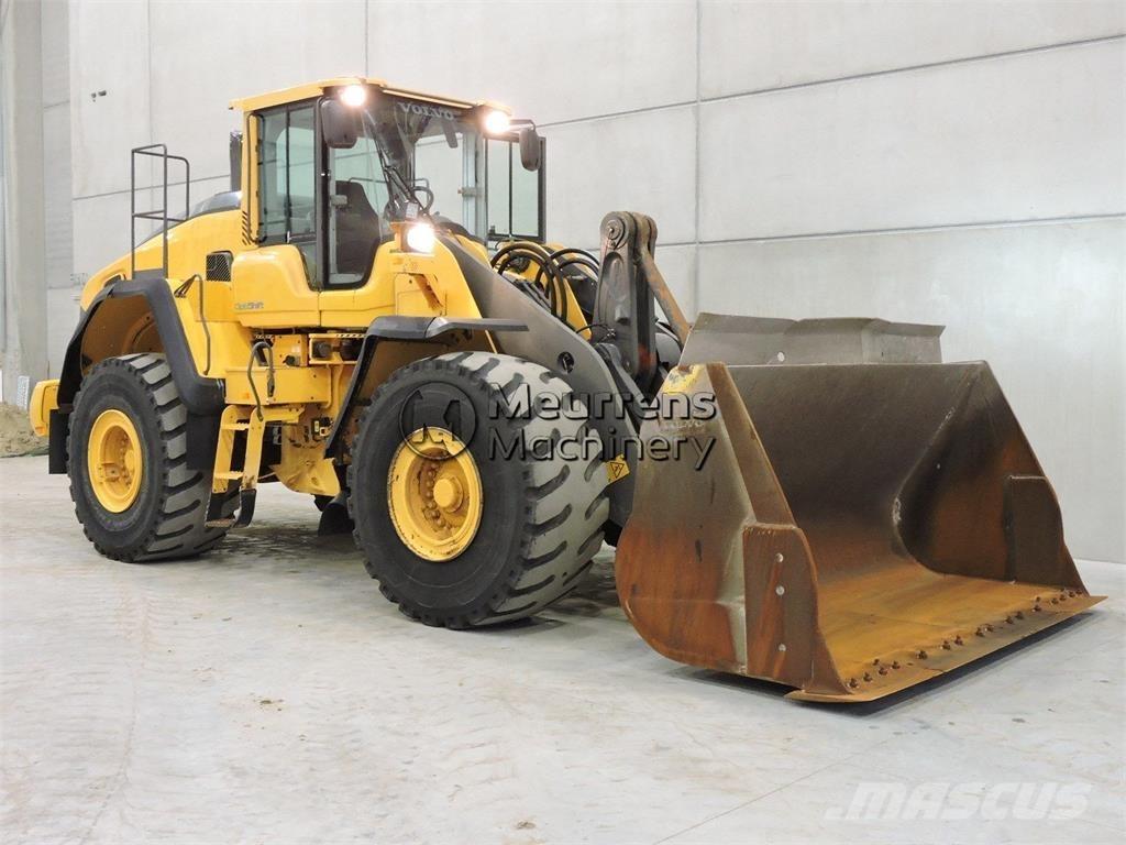 Volvo L150H Pale gommate
