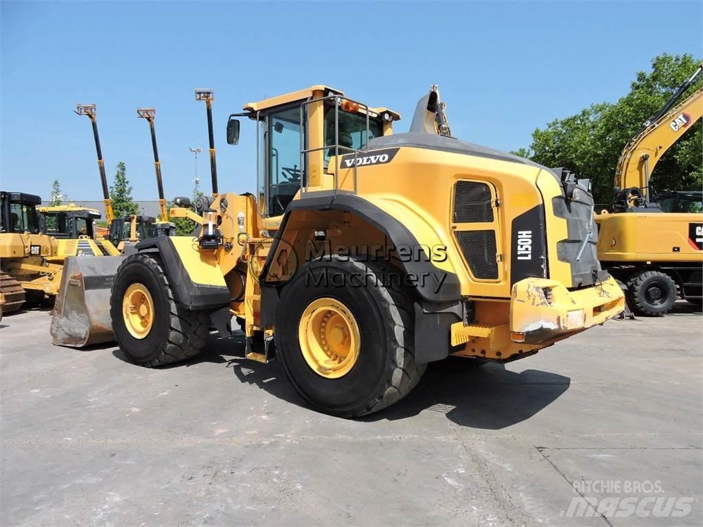 Volvo L150H Pale gommate