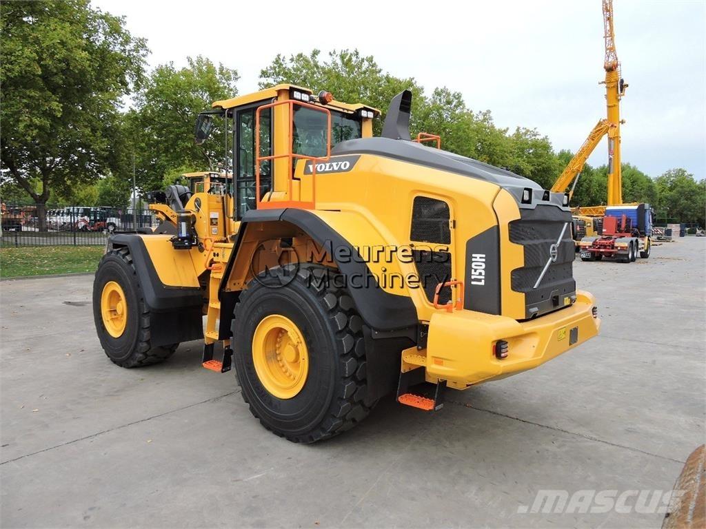 Volvo L150H UNUSED Pale gommate