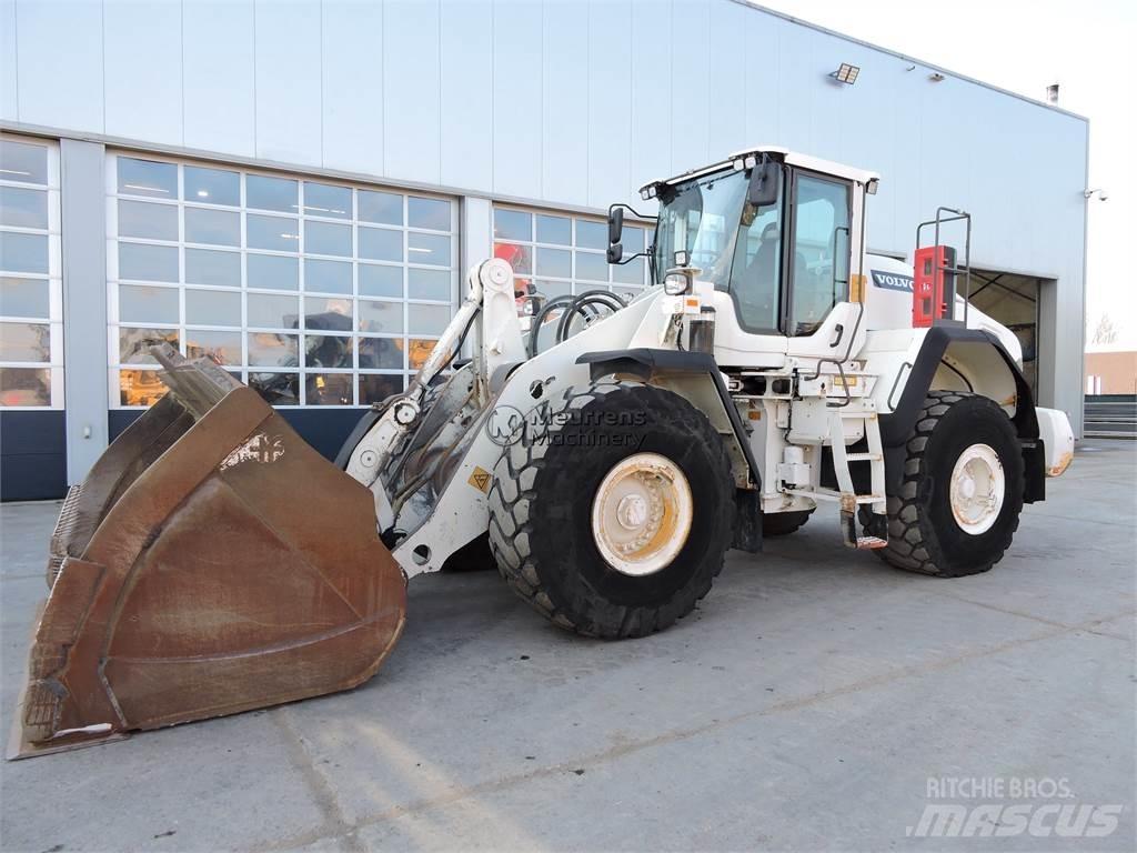 Volvo L180H Pale gommate