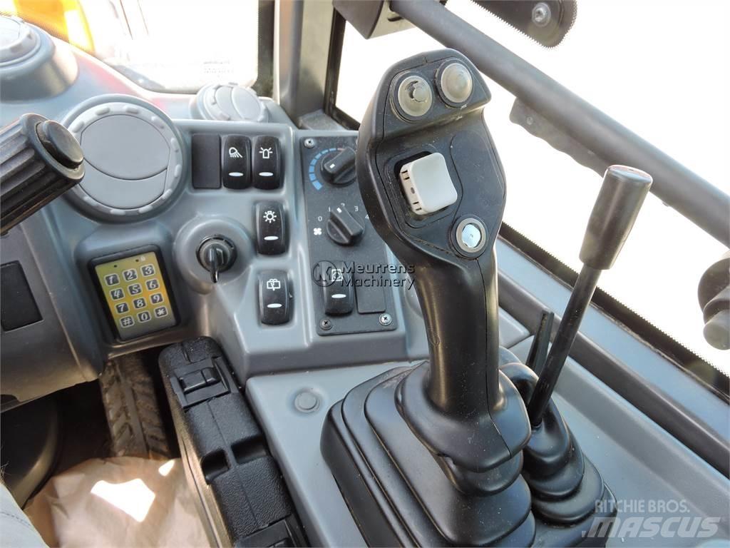 Volvo L25F + FORK Pale gommate
