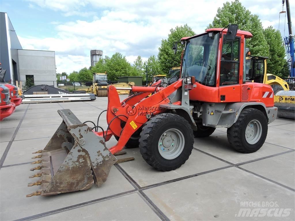 Volvo L30G Pale gommate