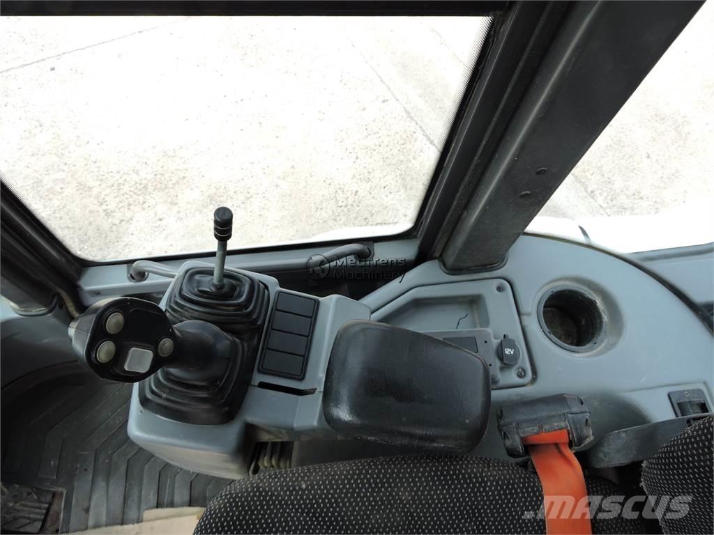 Volvo L30G + FORK Pale gommate