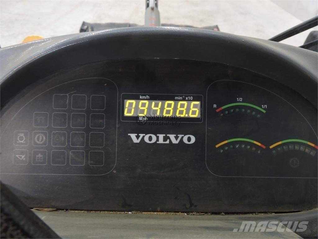 Volvo L35B Pale gommate