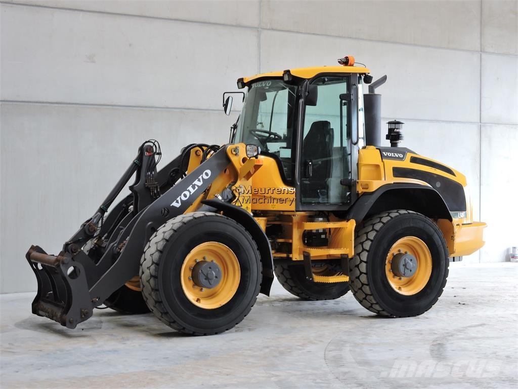 Volvo L50F Pale gommate