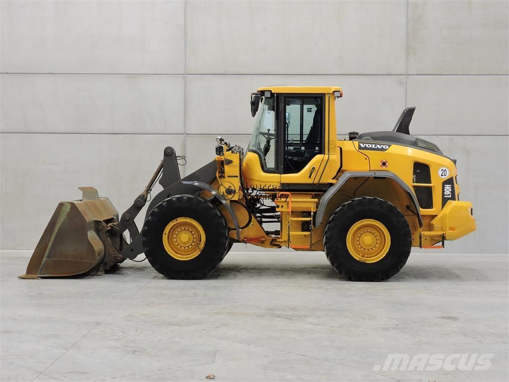 Volvo L90H Pale gommate