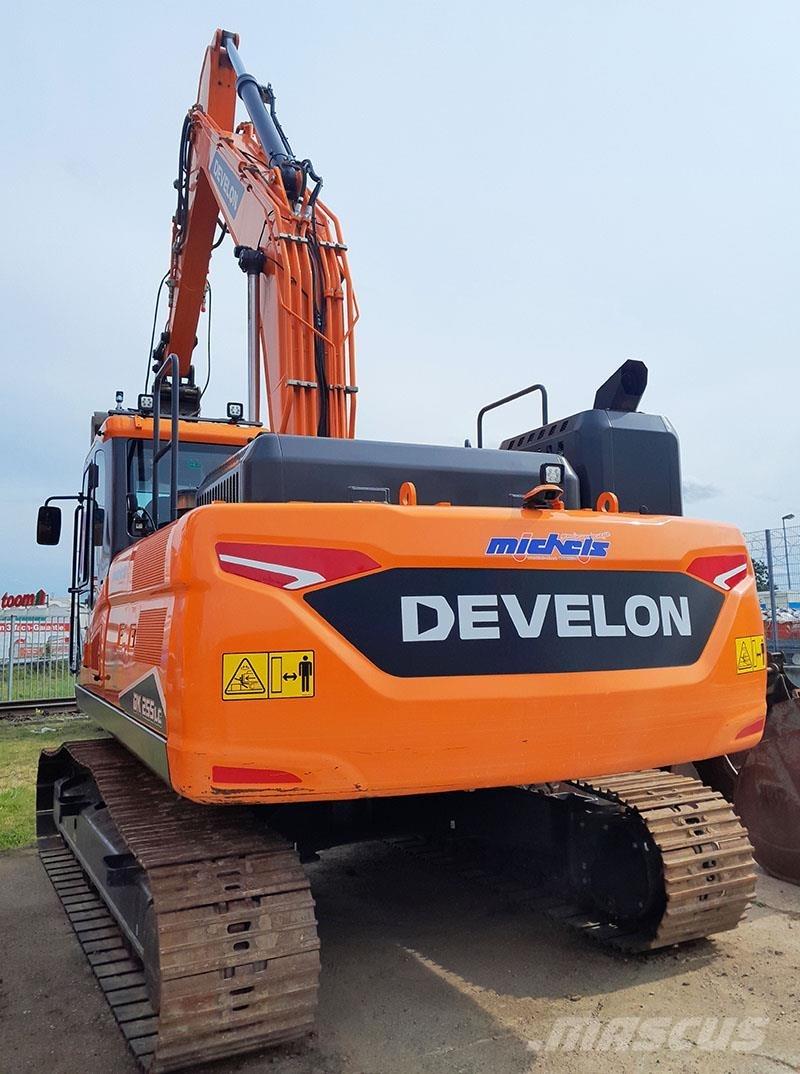 Develon DX 225 LC-7 Escavatori cingolati