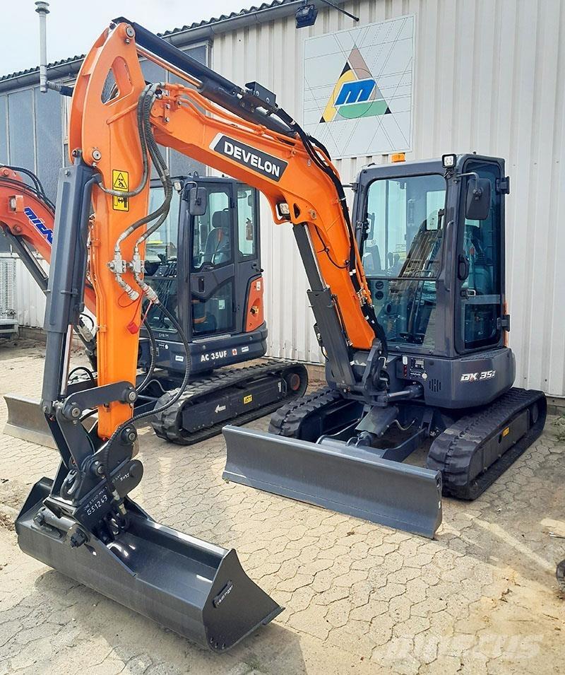Develon DX 35Z-7 Miniescavatori