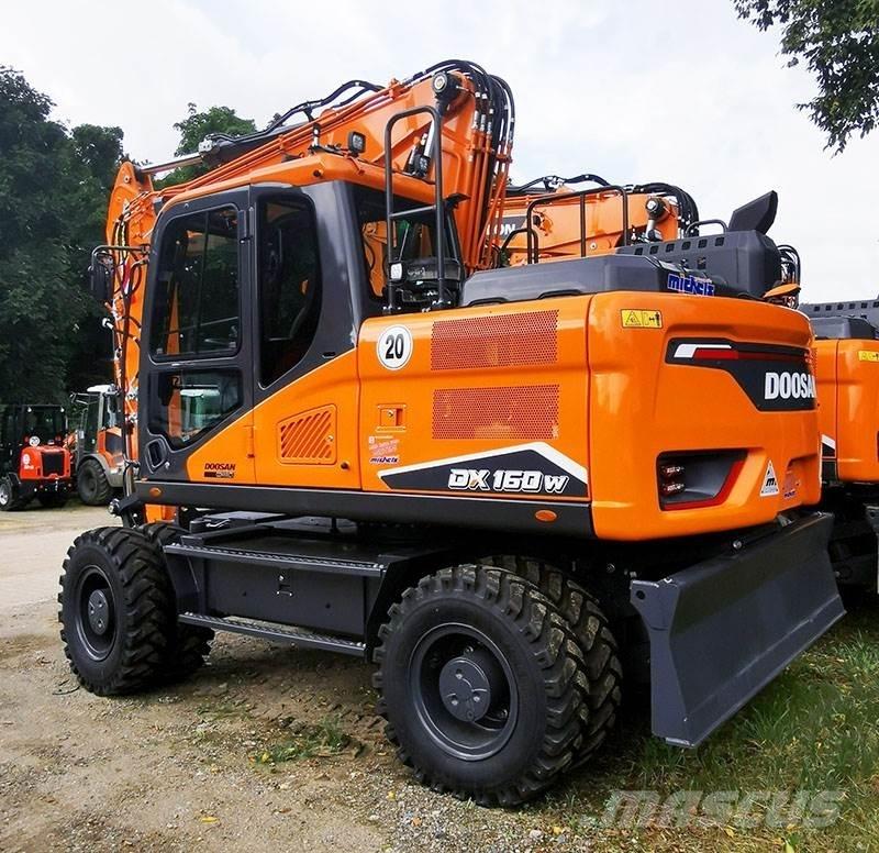 Doosan DX 160 W-7 Escavatori gommati
