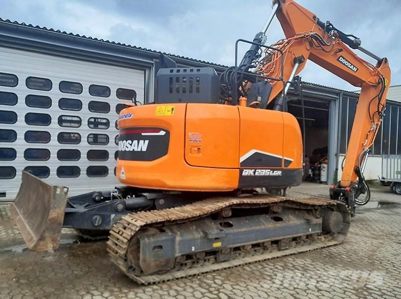 Doosan DX 235 LCR-7 Escavatori cingolati