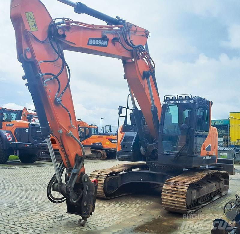 Doosan DX 235 LCR-7 Escavatori cingolati