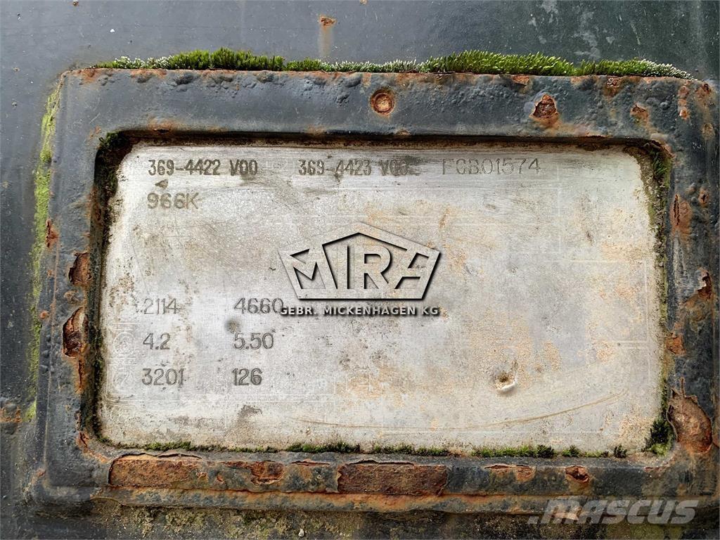 CAT 3200 mm / SW Benne