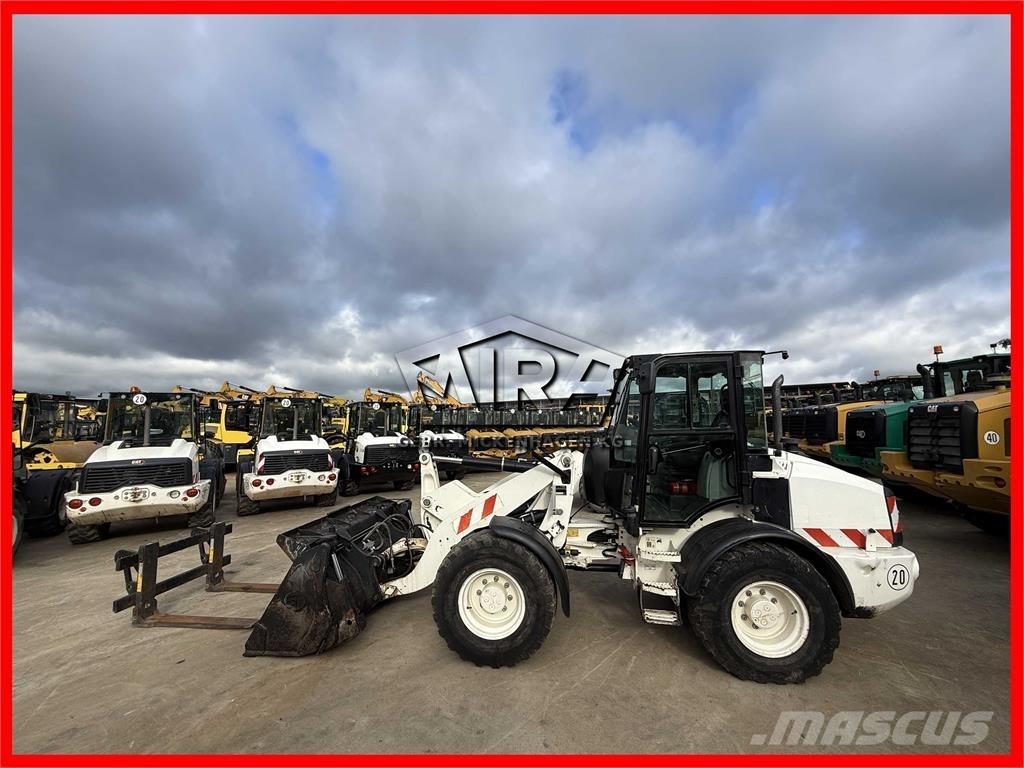 CAT 908 M Pale gommate