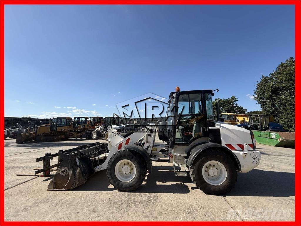 CAT 908M Pale gommate