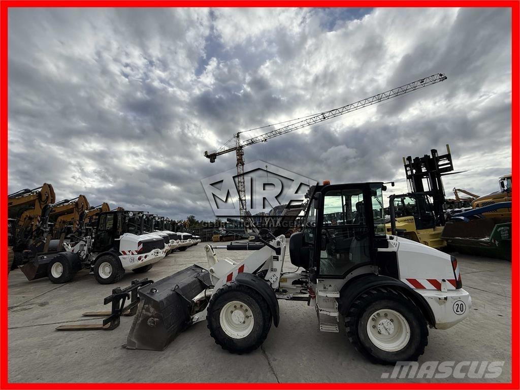 CAT 908M Pale gommate