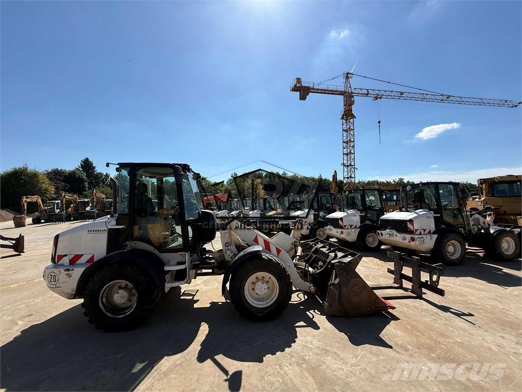 CAT 908M Pale gommate