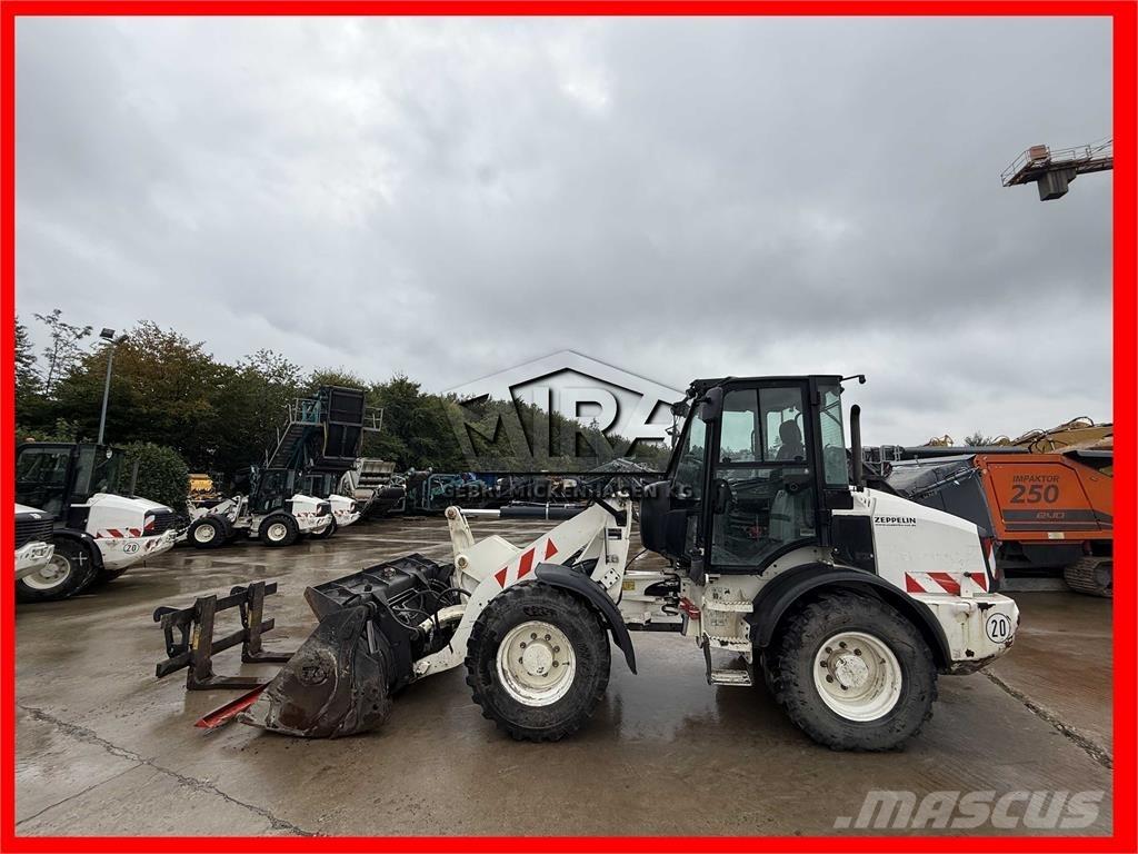 CAT 908M Pale gommate