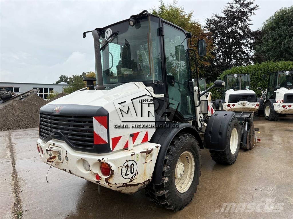CAT 908M Pale gommate