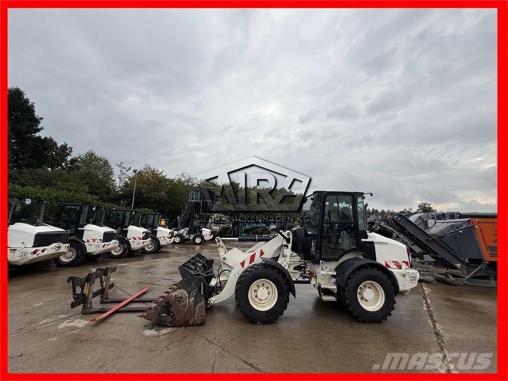 CAT 908M Pale gommate