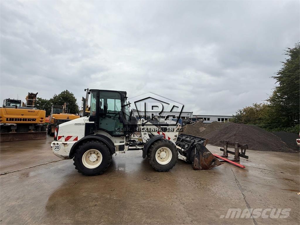 CAT 908M Pale gommate