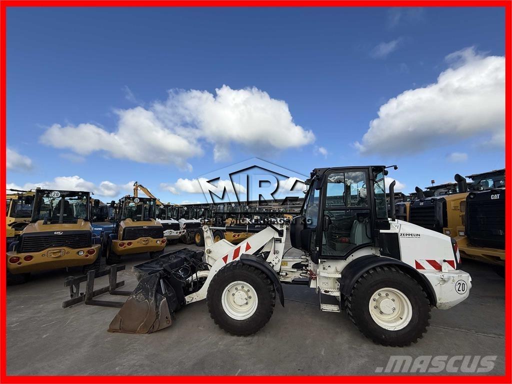 CAT 908M Pale gommate