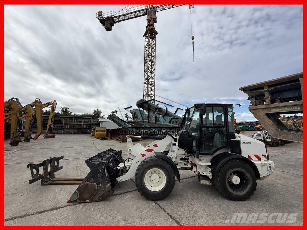 CAT 908M Pale gommate