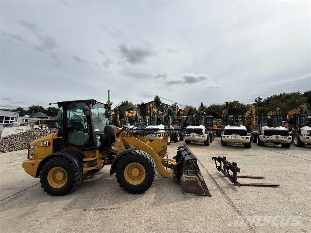 CAT 908M Pale gommate