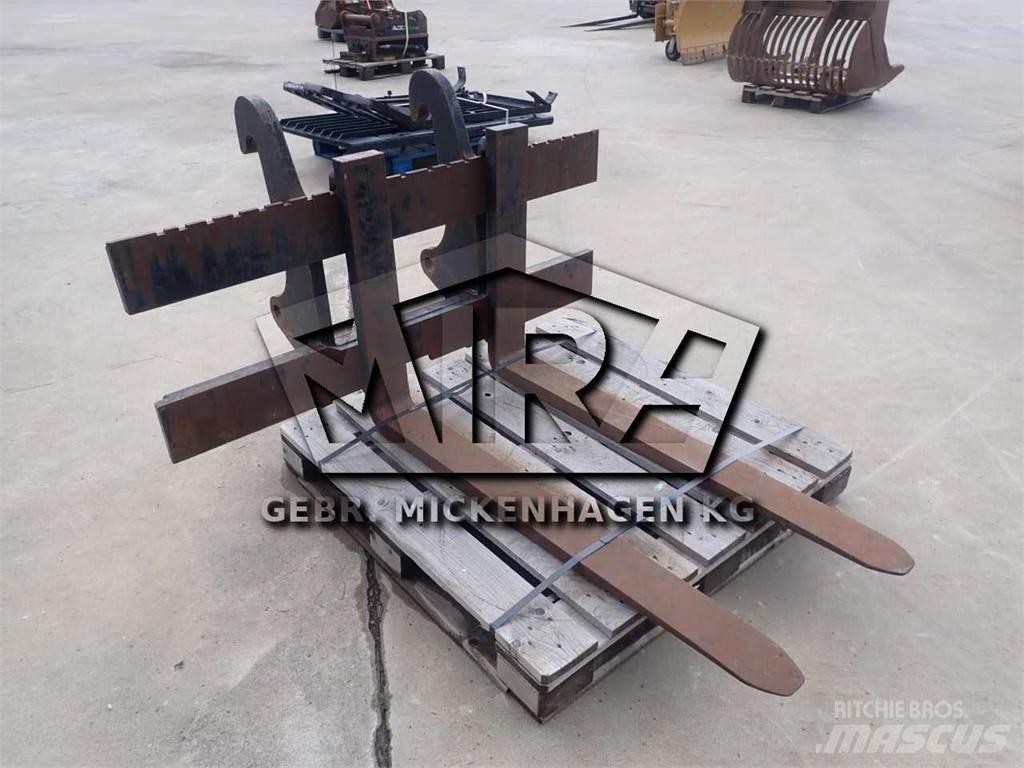 CAT 926 Forche