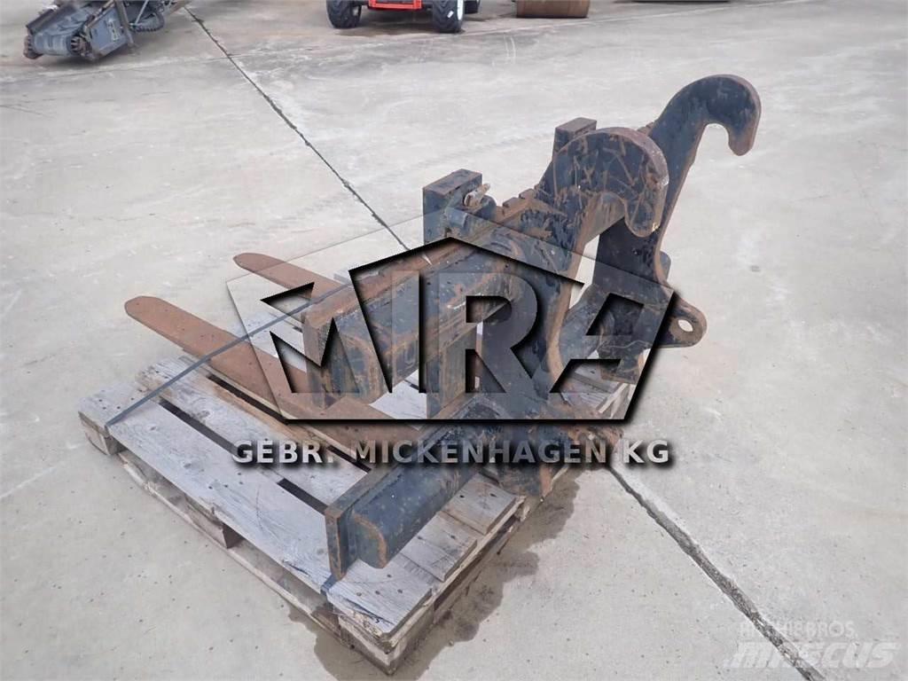 CAT 926 Forche