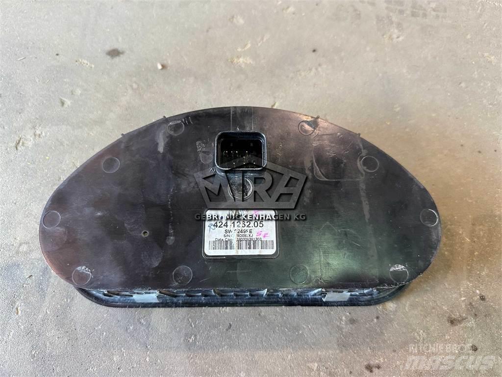 CAT 938 M/ Display Componenti elettroniche