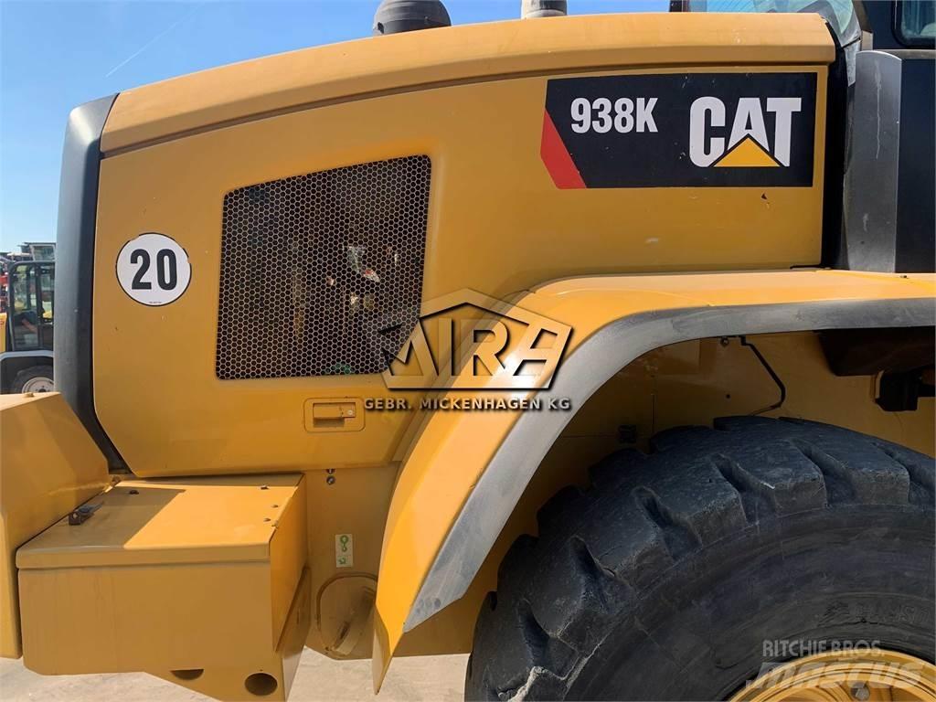 CAT 938K Pale gommate