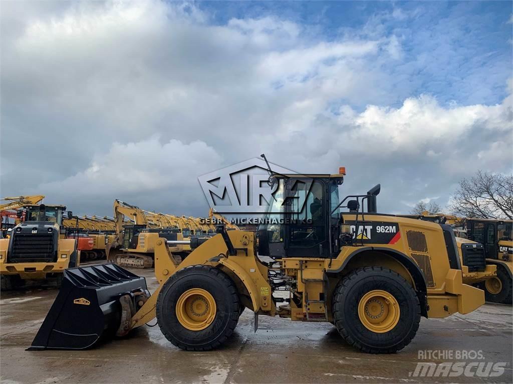 CAT 962M Pale gommate