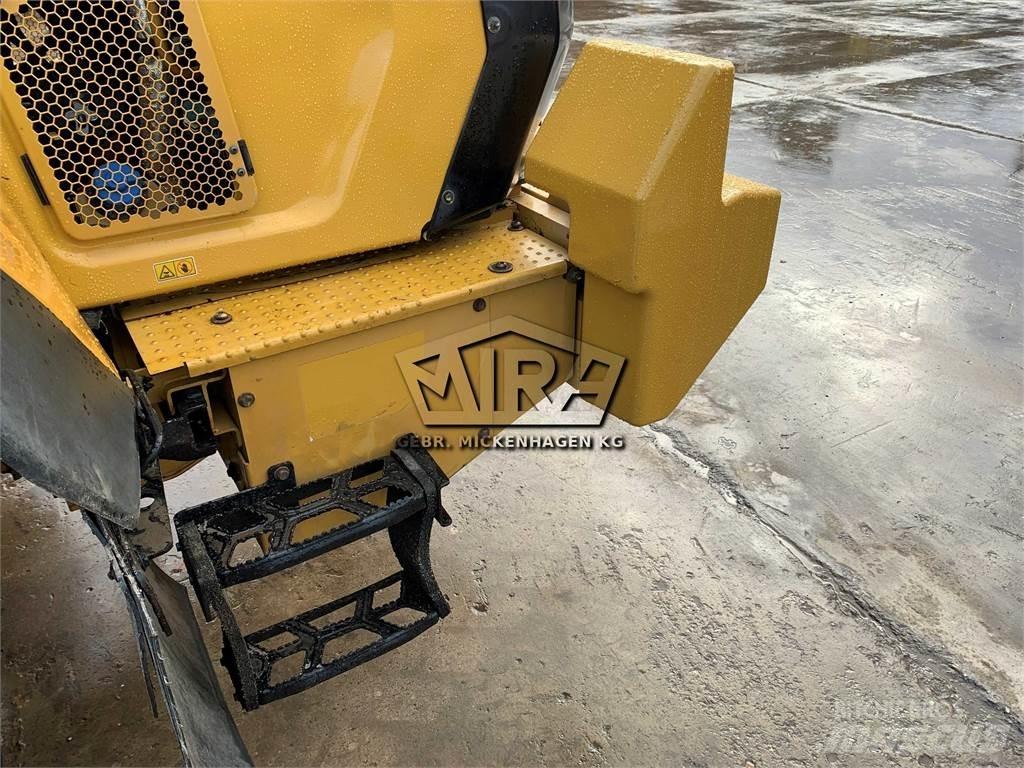 CAT 966M XE Pale gommate