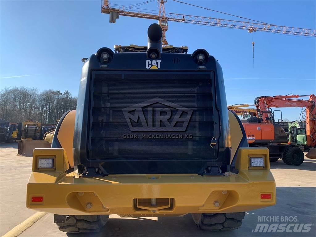CAT 966M XE Pale gommate