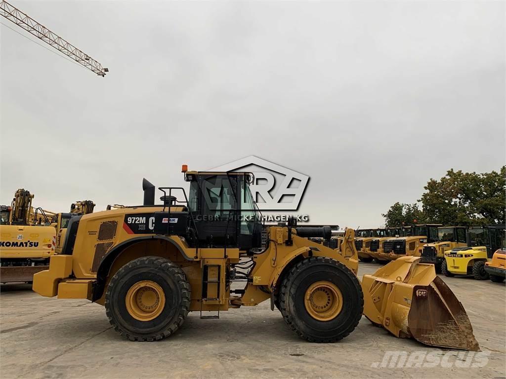 CAT 972M XE Pale gommate