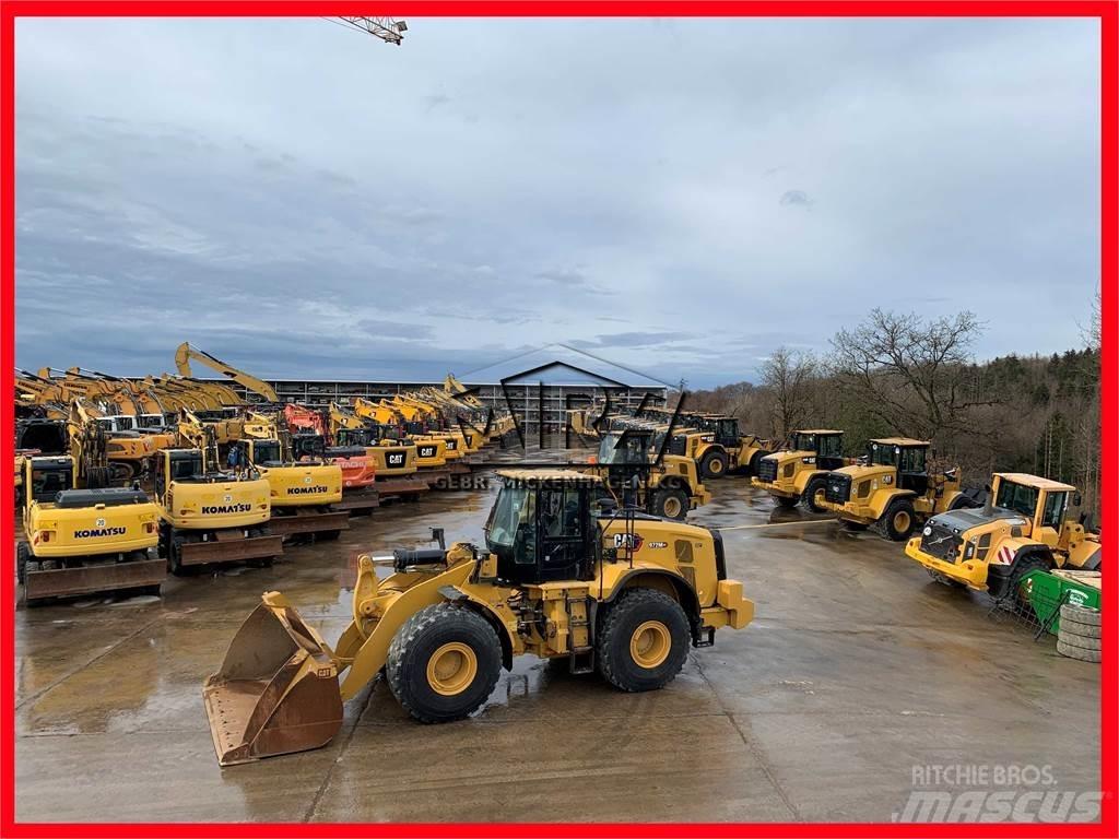 CAT 972M XE Pale gommate