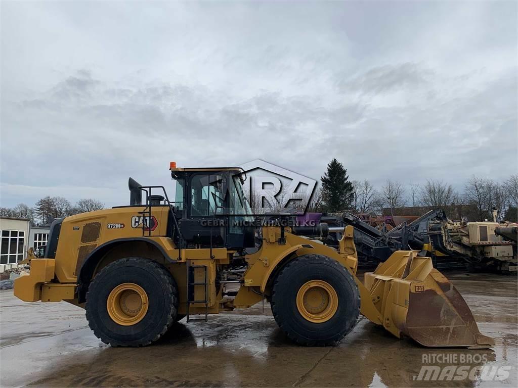 CAT 972M XE Pale gommate