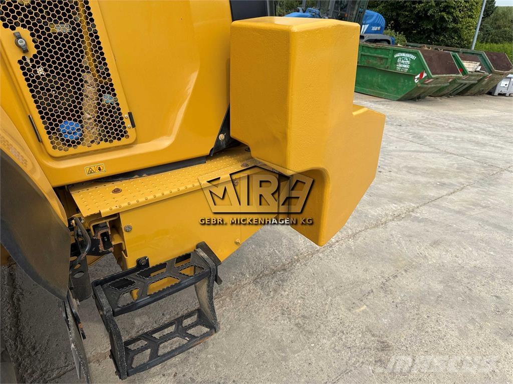 CAT 972M XE Pale gommate