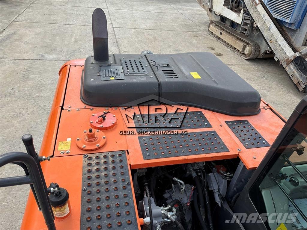 Hitachi ZX 220W-6 Escavatori gommati